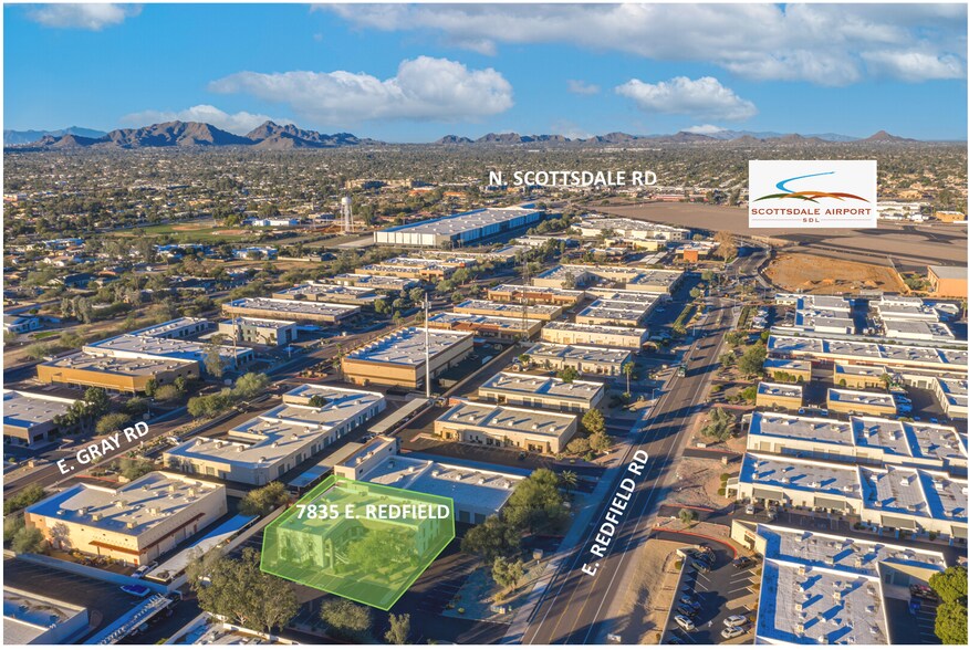 7835 E Redfield Rd, Scottsdale, AZ à louer - Photo de l’immeuble – Image 3 sur 5