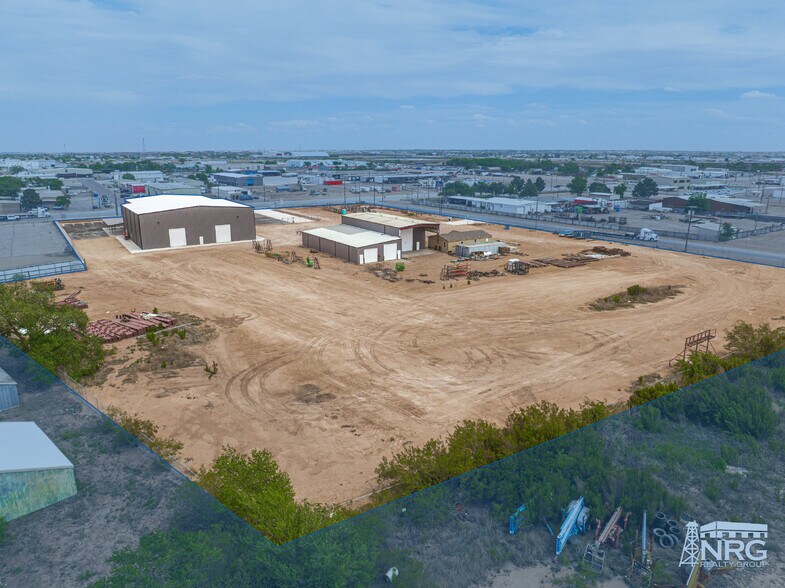 1602 S Midkiff Rd, Midland, TX à louer - Photo de l’immeuble – Image 3 sur 15