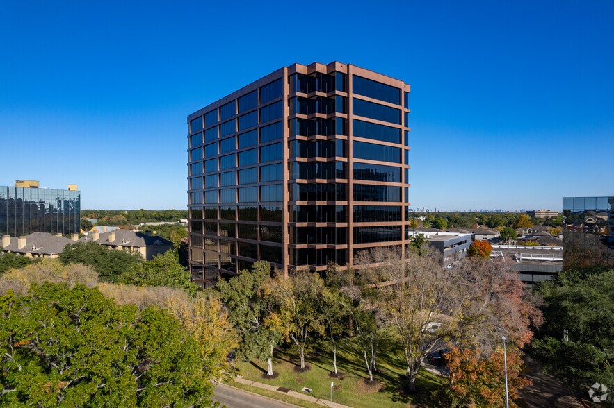 2925 Briarpark Dr, Houston, TX à vendre - Photo principale – Image 1 sur 14