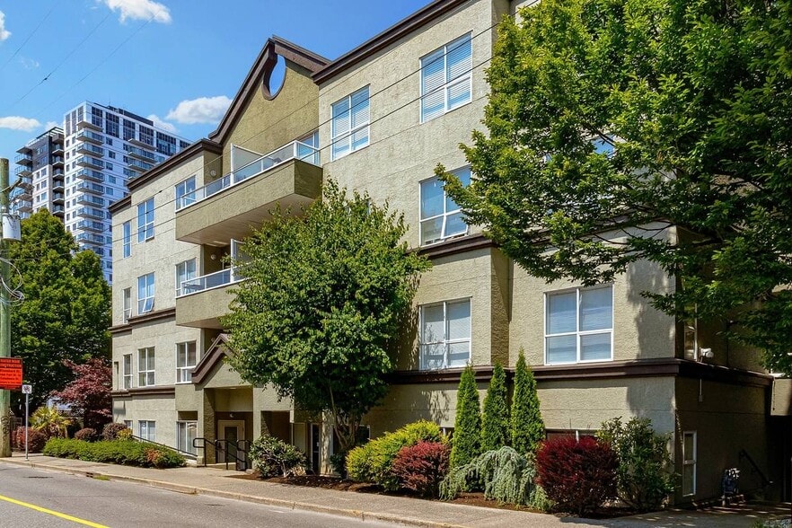 832 Fisgard St, Victoria, BC à vendre - Photo principale – Image 1 sur 3