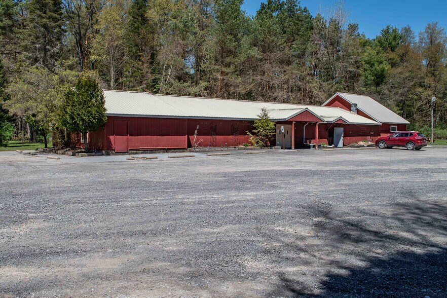 11770 Obrien Rd, Forestport, NY à vendre - Photo principale – Image 1 sur 25