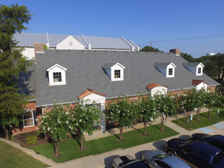 211 E Southlake Blvd, Southlake, TX à louer - Photo de l’immeuble – Image 2 sur 24