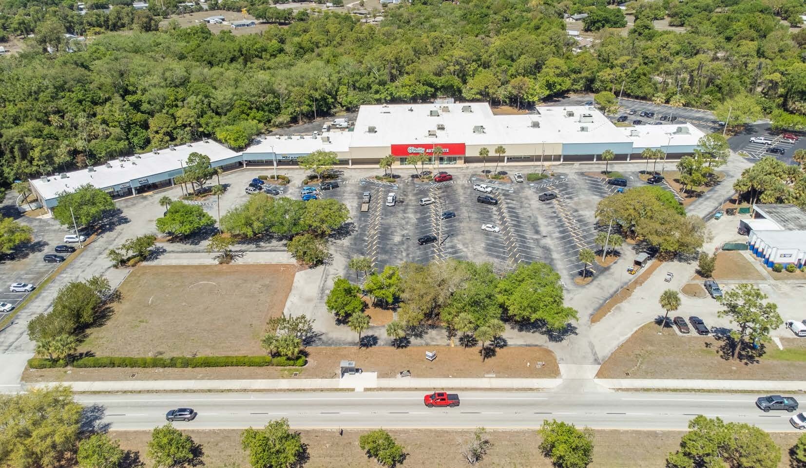 6351 Bayshore Rd, North Fort Myers, FL à louer Photo de l’immeuble– Image 1 sur 9