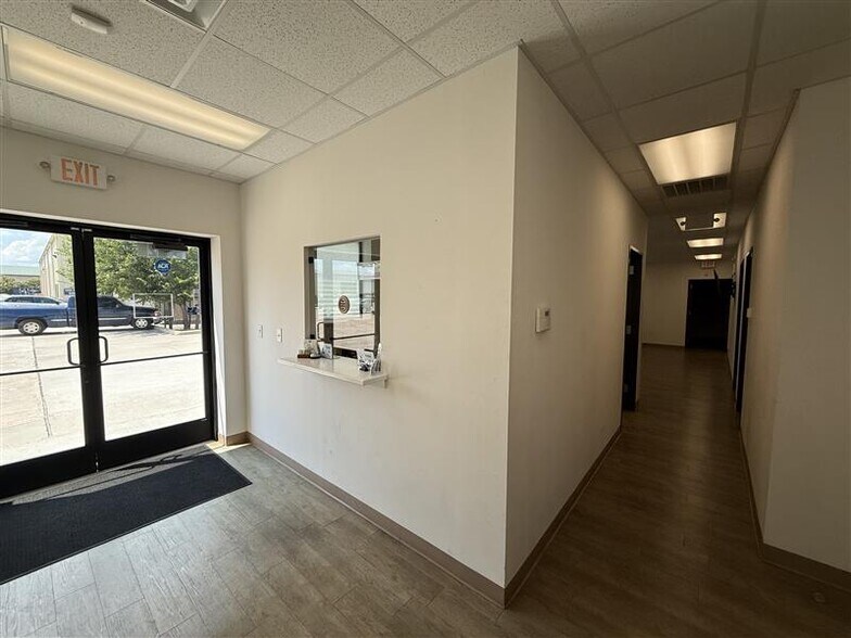 14323-14423 FM 529 Rd, Houston, TX à louer - Photo intérieure – Image 2 sur 5