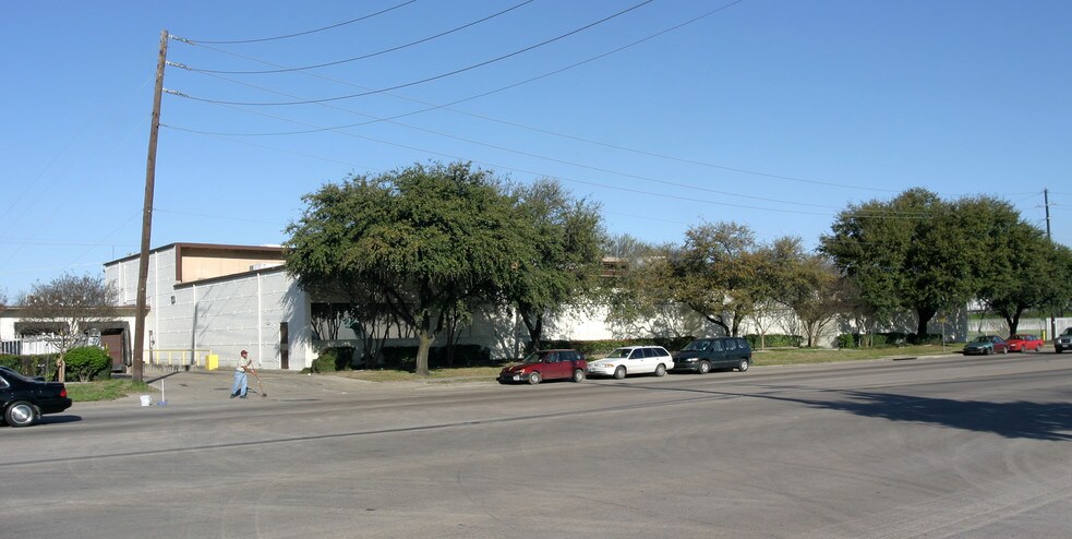 1909 N Beckley Ave, Dallas, TX à louer - Photo de l’immeuble – Image 2 sur 4