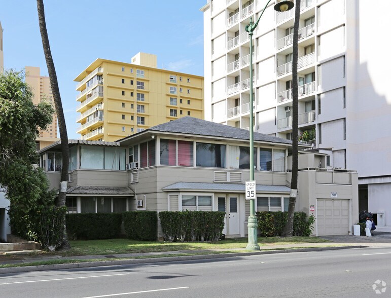2517 Ala Wai Blvd, Honolulu, HI à vendre - Photo de l’immeuble – Image 3 sur 24