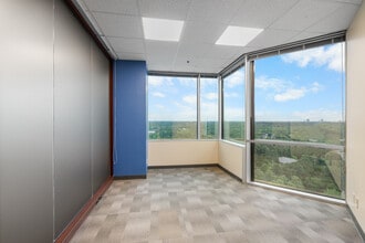 3100 Tower Blvd, Durham, NC à louer Photo intérieure– Image 1 sur 7