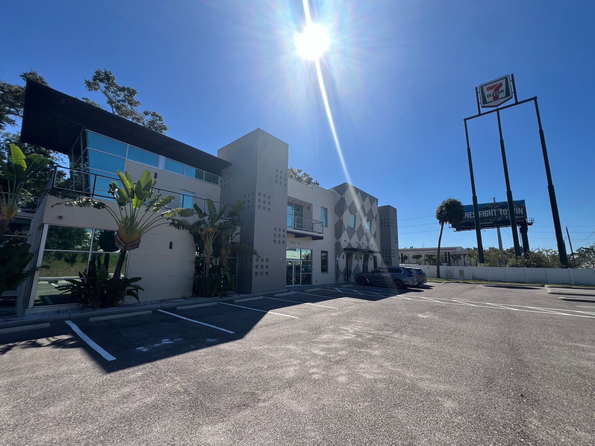 4007 N Taliaferro Ave, Tampa, FL à louer Photo de l’immeuble– Image 1 sur 8