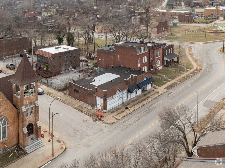 1908 E Grand Blvd, Saint Louis, MO à vendre - Aérien – Image 3 sur 3