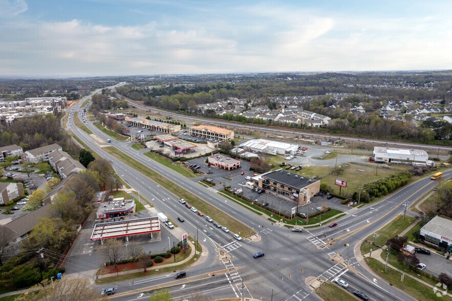 9518 University City Blvd, Charlotte, NC à louer - Aérien – Image 3 sur 3