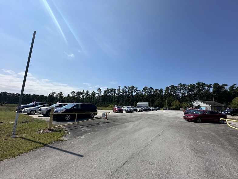 4605 E US Highway 70, New Bern, NC à louer - Photo de l’immeuble – Image 2 sur 10