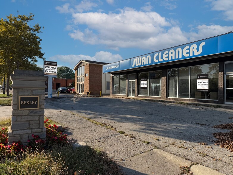 2774-2776 E Main St, Columbus, OH à louer - Photo de l’immeuble – Image 2 sur 8