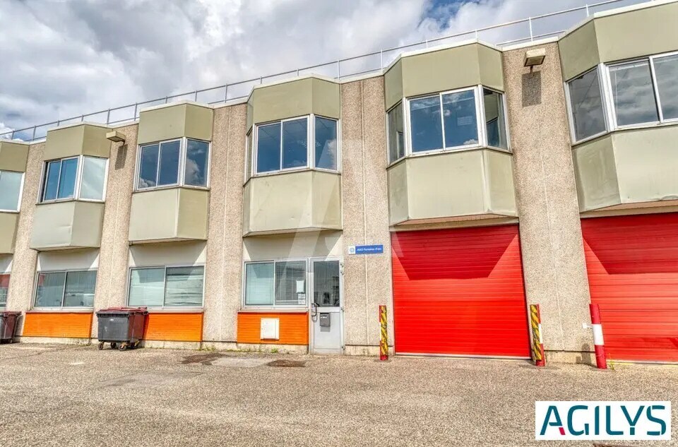 Local d’activités dans Villejuif à louer Photo de l’immeuble– Image 1 sur 7