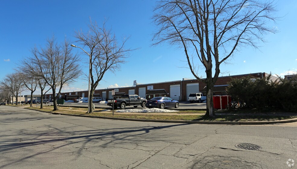 8147-8181 Penn Randall Pl, Upper Marlboro, MD à louer - Photo de l’immeuble – Image 3 sur 11