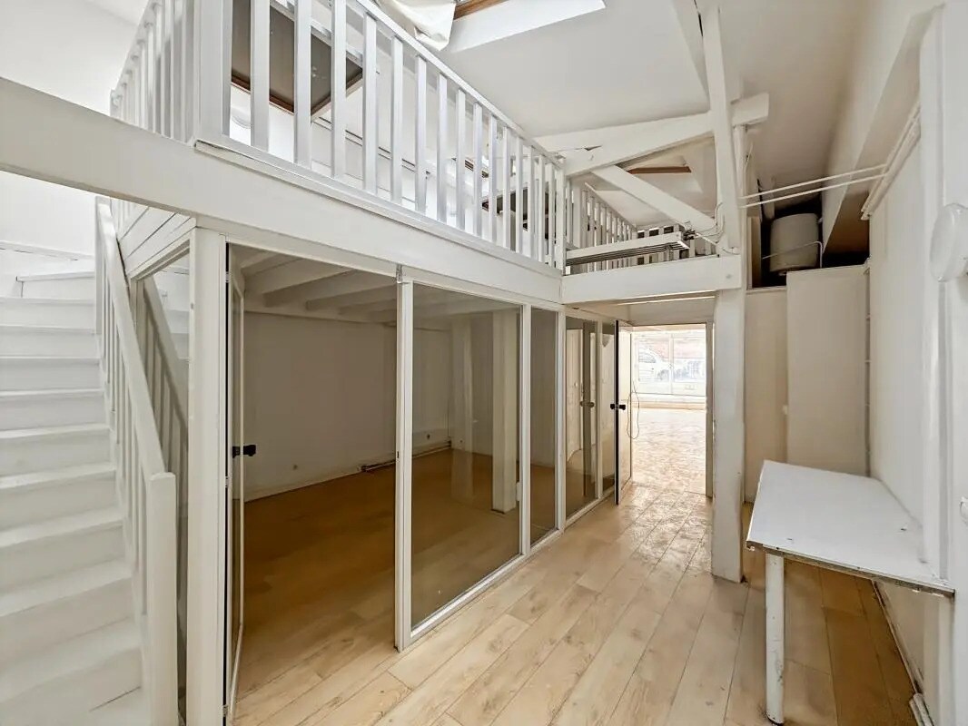 Bureau dans Paris à louer Photo de l’immeuble– Image 1 sur 8