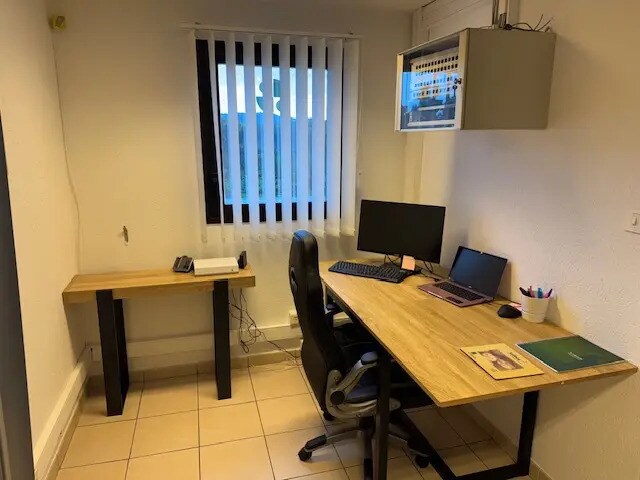 Bureau dans Mouans-Sartoux à louer - Photo de l’immeuble – Image 1 sur 4