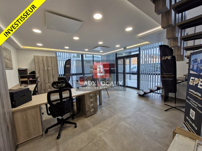 Local d'activités dans Châteauneuf-les-Martigues à vendre - Photo de l’immeuble – Image 3 sur 15