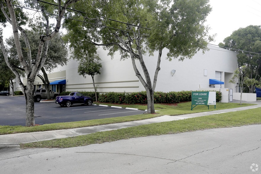 3401 N 29th Ave, Hollywood, FL à louer - Photo principale – Image 1 sur 7