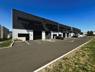 Plus de détails pour Bureau, Local d'activités à louer