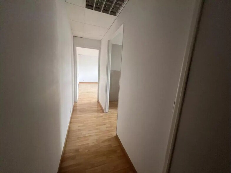 Bureau dans Le Cannet à louer - Photo de l’immeuble – Image 2 sur 7