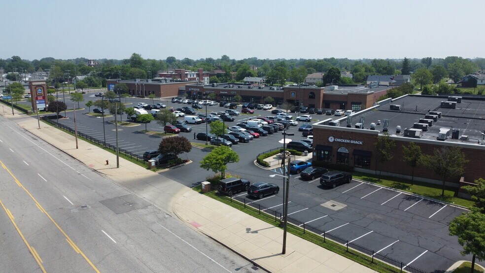 14632-14820 Mack Ave, Detroit, MI à louer - Photo de l’immeuble – Image 2 sur 9