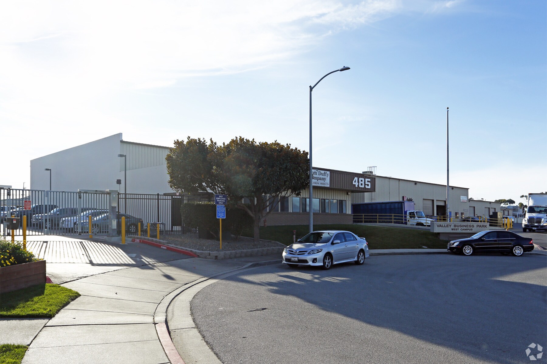 485 Victor Way, Salinas, CA à louer Photo principale– Image 1 sur 12