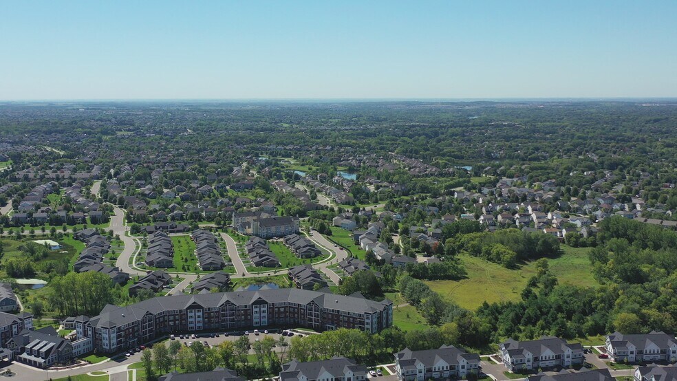 705 Settlers Ridge Pky, Woodbury, MN à vendre - Vidéo sur l’annonce professionnelle – Image 2 sur 8