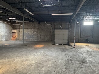 Plus de détails pour 42 Westfield St, Providence, RI - Industriel/Logistique à vendre