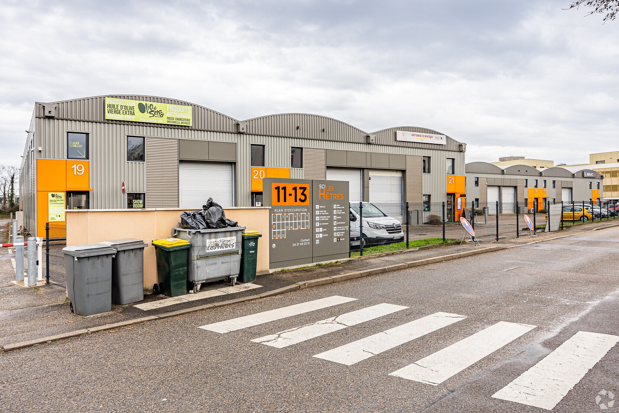 11 Chemin De L'Industrie, Dardilly à louer Photo principale– Image 1 sur 11