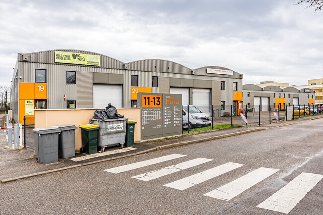 Plus de détails pour 11 Chemin De L'Industrie, Dardilly - Local d'activités à louer