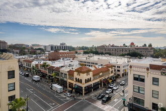 2 E Colorado Blvd, Pasadena, CA - VUE AÉRIENNE  vue de carte