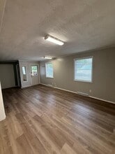 3308 Archdale Rd, High Point, NC à louer Photo intérieure– Image 2 sur 5