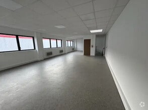 24 Avenue Paul Maintenant, Corbeil-Essonnes à louer Photo intérieure– Image 2 sur 2