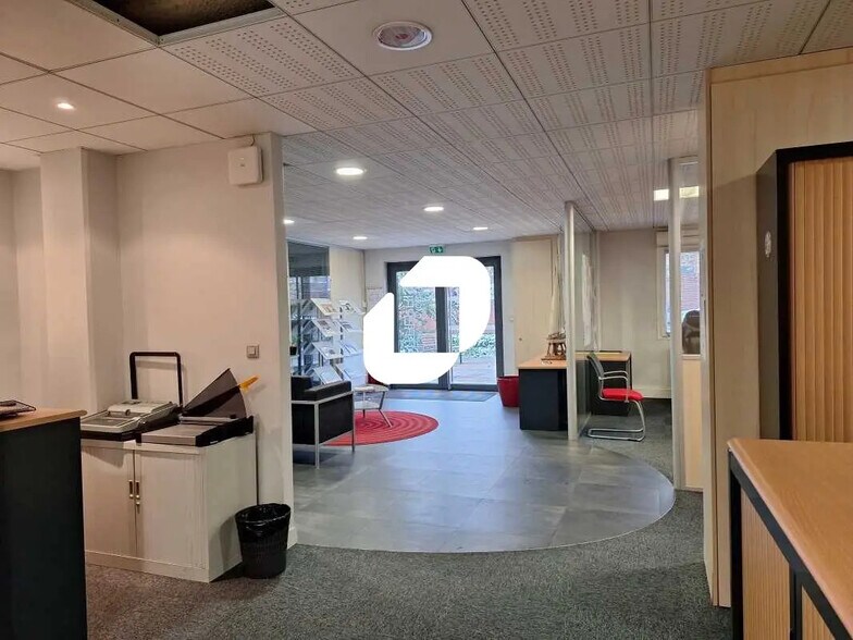 Bureau dans Massy à louer - Photo de l’immeuble – Image 2 sur 11