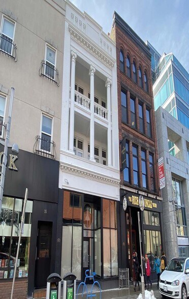 37 King St W, Kitchener, ON à louer - Photo principale – Image 2 sur 5