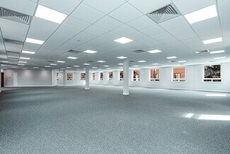 Plus de détails pour 2620 Kings Court, Birmingham - Bureau à vendre