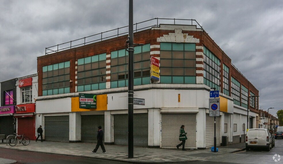 68 The Broadway, Southall à louer - Photo principale – Image 1 sur 4