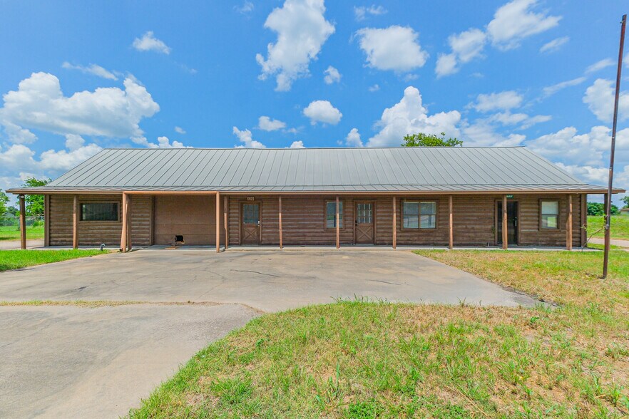 17857 State Highway 36 S, Somerville, TX à vendre - Photo de l’immeuble – Image 2 sur 23
