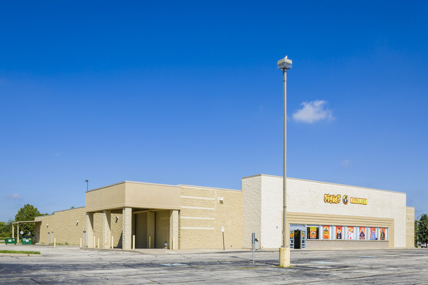 3880 E Main St, St Charles, IL à louer - Photo de l’immeuble – Image 2 sur 5