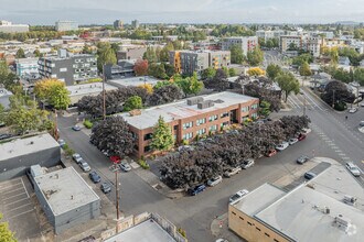 975 SE Sandy Blvd, Portland, OR - VUE AÉRIENNE  vue de carte