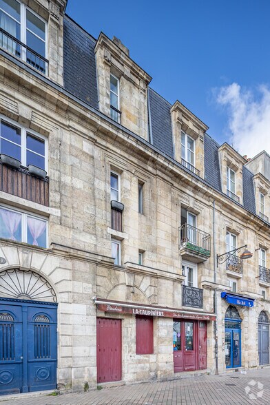9 Quai De La Monnaie, Bordeaux à louer - Photo de l’immeuble – Image 2 sur 3