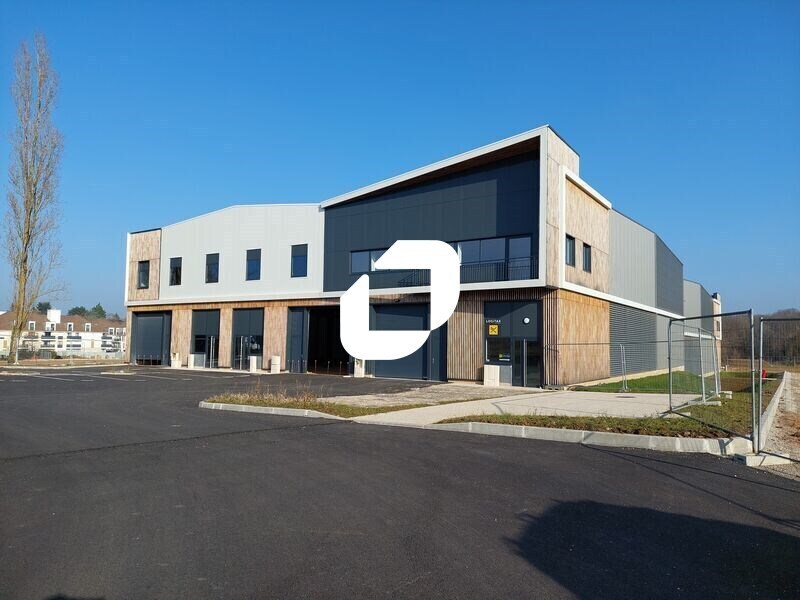 51 Rue Pierre Curie, Plaisir à vendre Photo de l’immeuble– Image 1 sur 10