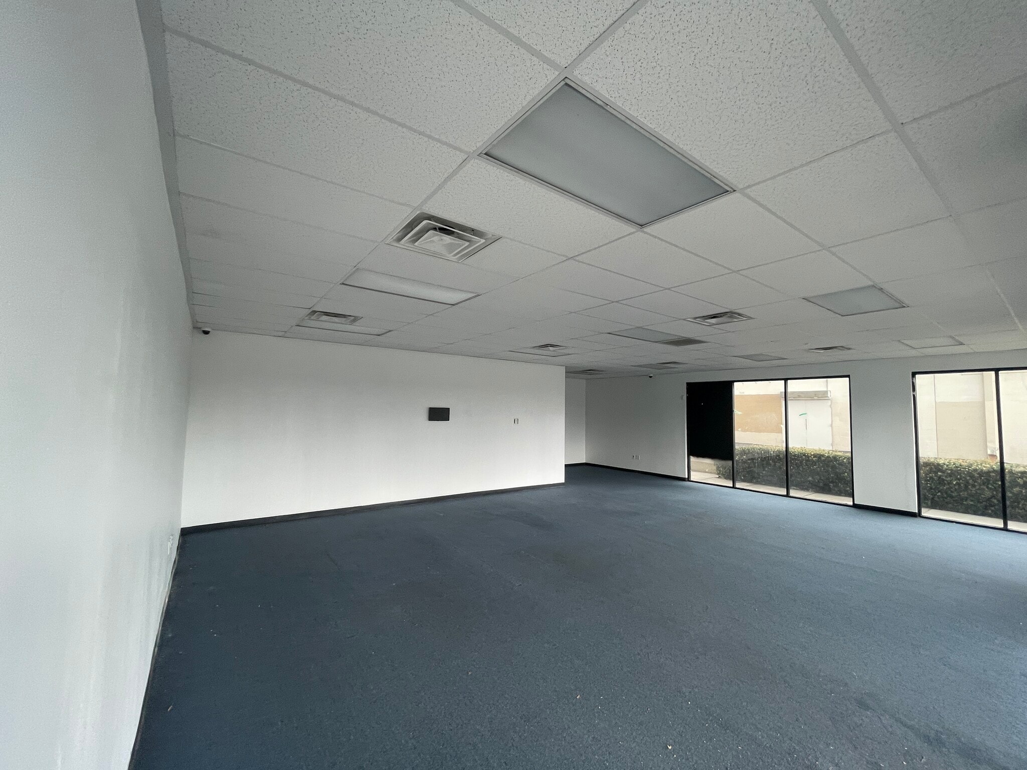 4000-4184 Sierra Way, San Bernardino, CA à louer Photo de l’immeuble– Image 1 sur 9