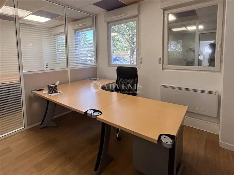 Bureau dans Le Mans à louer - Photo de l’immeuble – Image 3 sur 6
