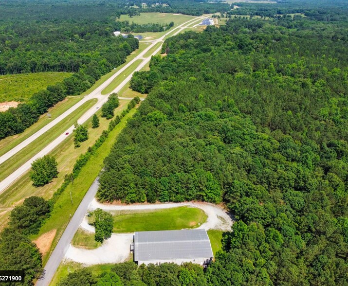 1689 Southwood Dr, Iuka, MS à vendre - Photo de l’immeuble – Image 1 sur 8