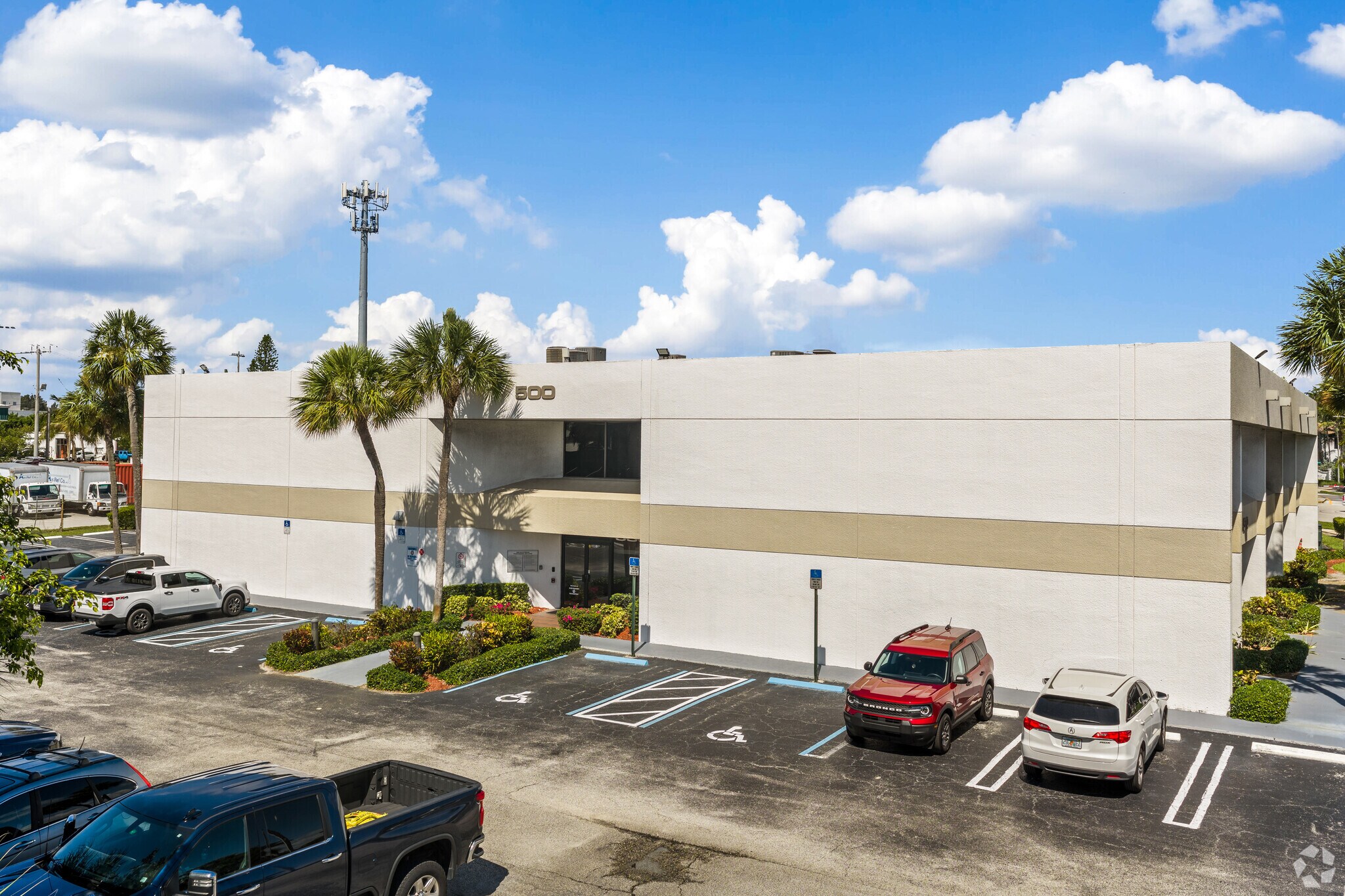 500 Gulfstream Blvd, Delray Beach, FL à louer Photo de l’immeuble– Image 1 sur 11