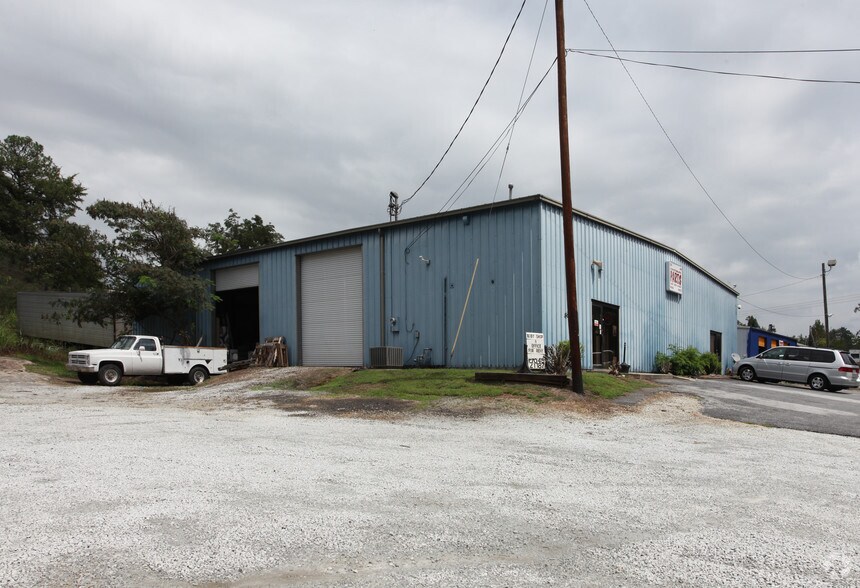 8430 Covington Hwy, Lithonia, GA à vendre - Photo de l’immeuble – Image 2 sur 18