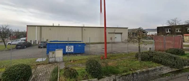 Local d’activités dans Beynost à louer - Photo de l’immeuble – Image 3 sur 4