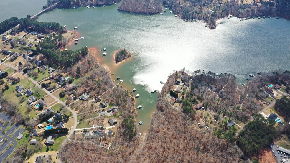 00 Hurricane, Anderson, SC à vendre - Photo de l’immeuble – Image 2 sur 6