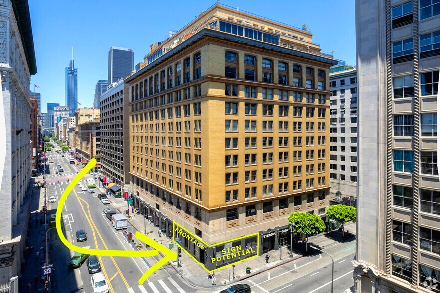 215 W 7th St, Los Angeles, CA à louer - Photo de l’immeuble – Image 2 sur 24